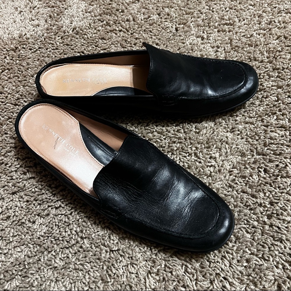 Black Kenneth Cole Slide on Sandals